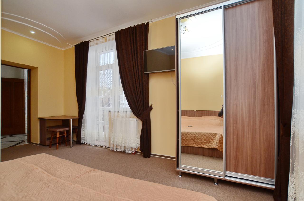 Apart-Hotel Orlan Mykulychyn Ngoại thất bức ảnh